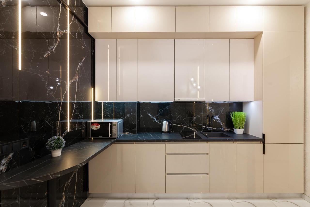Alfa Apartments Svobody 39 Lviv Exteriör bild